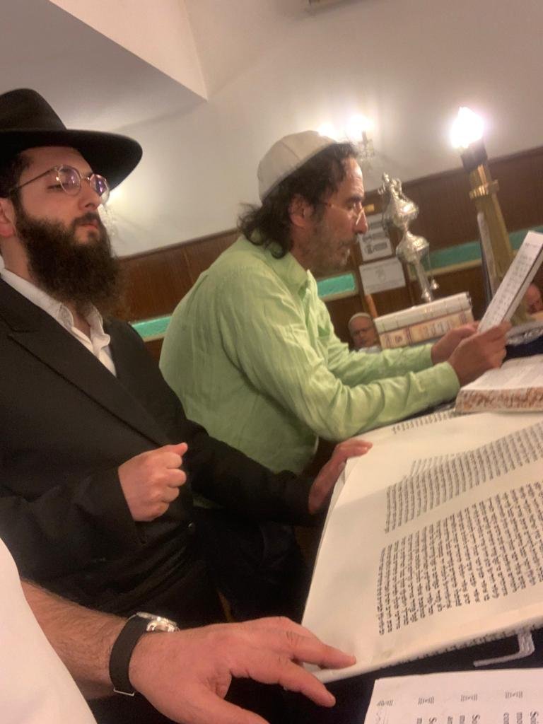 קריאת מגילה בבית כנסת אגאדיר